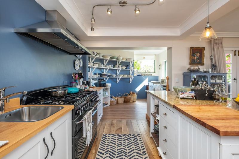 To Let 2 Bedroom Property for Rent in Simons Town Western Cape